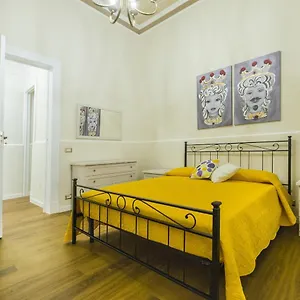 https://appartamento-martoglio-casa-vacanze.catania-hotels.net
