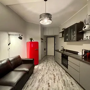 Apartamento In Garibaldi Station And Self Check In 4 People
